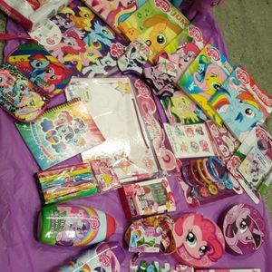 Nwt My little pony bundle